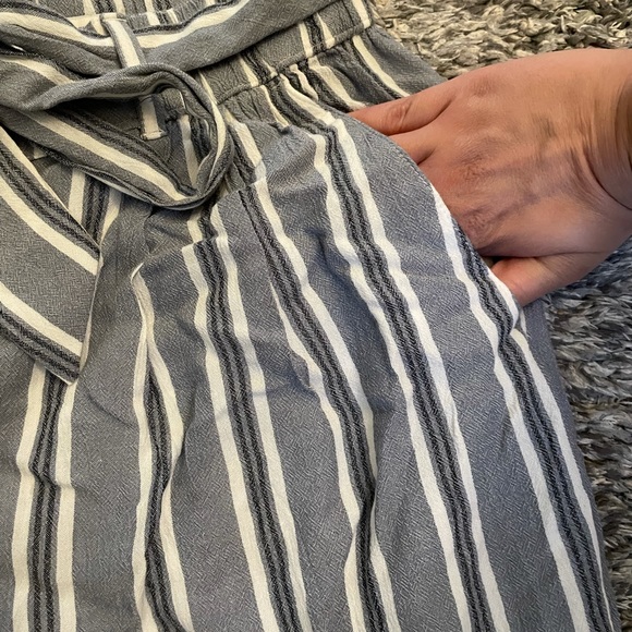 NWT Hollister Ultra high-rise Pant - Picture 3 of 4